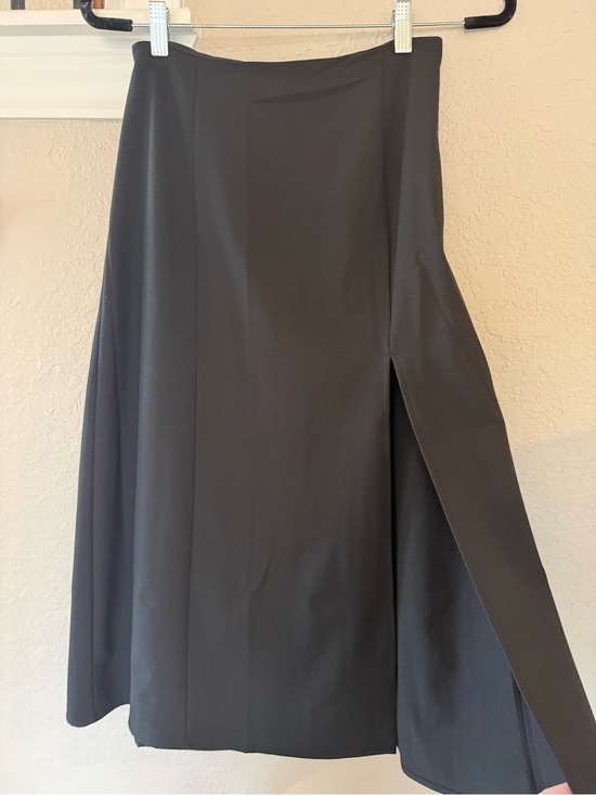 Abercrombie & Fitch Dresses & Skirts - NWT Abercrombie & Fitch Black Midi Skirt with Front Slit